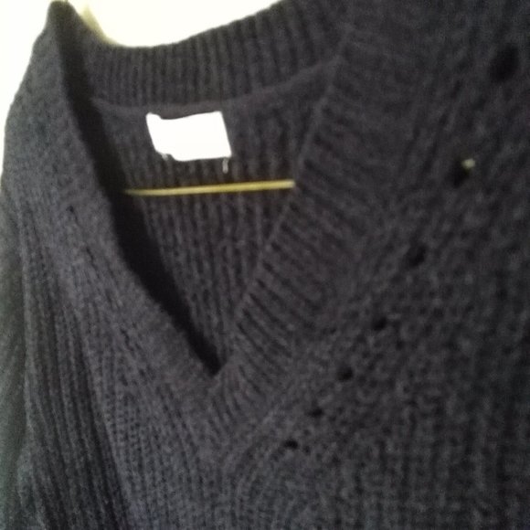 Soft Knit Blue High/Low Sweater - Picture 4 of 7